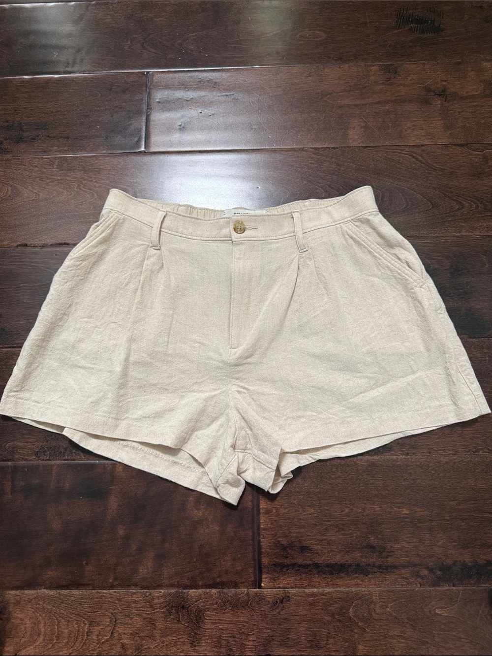 Hollister Light Beige Linen-Blend Women's Livvy Shorts Large
